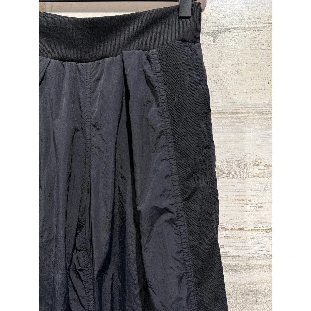 Old Navy Track Pants Girls 10/12‎ Black Mesh Trim Wide Leg Gorpcore EUC